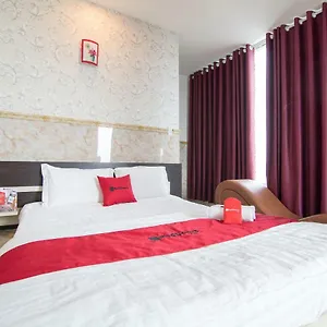 Reddoorz Plus Near Mien Tay Bus Station 2 Hotel